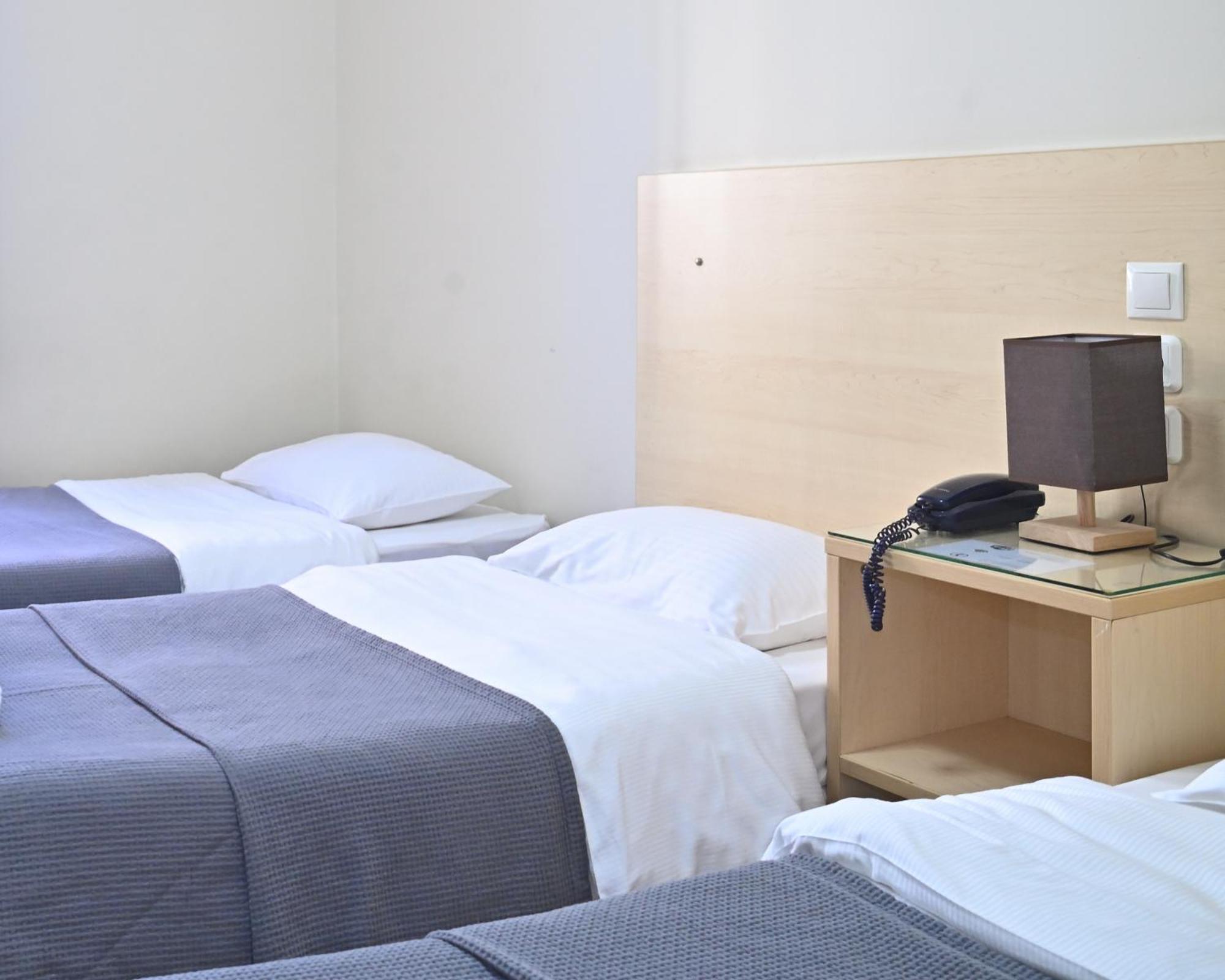 Kentrikon Hotell Chalkís Eksteriør bilde